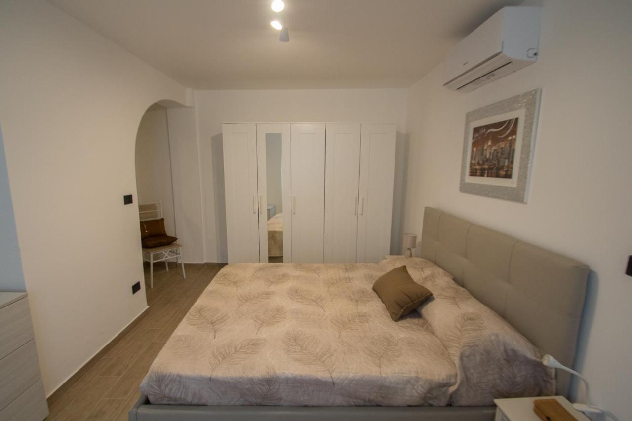 Appartamento A 90 Metri Dal Mare Varraze Exterior foto